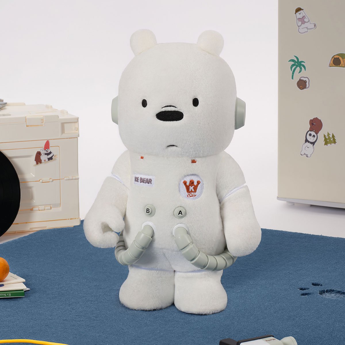 MEGA SPACE MOLLY 400% We Bare Bears ③ MEGA SPACE MOLLY 400% WE BARE BEARS - POP MART Official