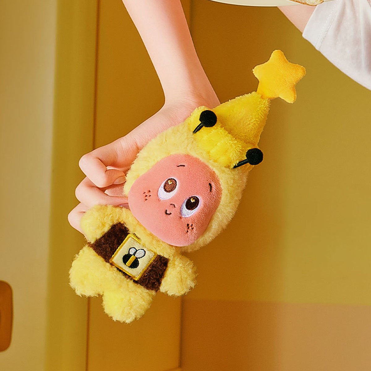 Twinkle Twinkle MOON GELATO Series-Honey Plush Pendant - POP MART